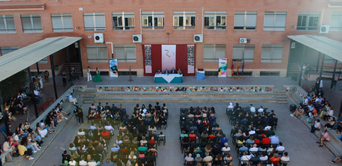 GRADUACIÓN 2º BACHILLERATO 21-22